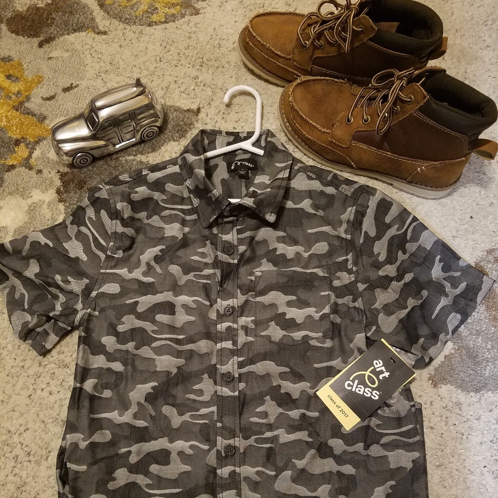 Boys Art Class brand shirt